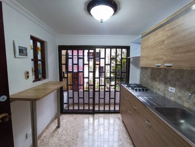 Apartaestudio en Arriendo en Belén Rincón, Medellín - Miniatura 2