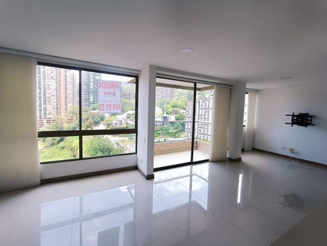 Apartamento en Arriendo en El Poblado, Medellín - Miniatura 3