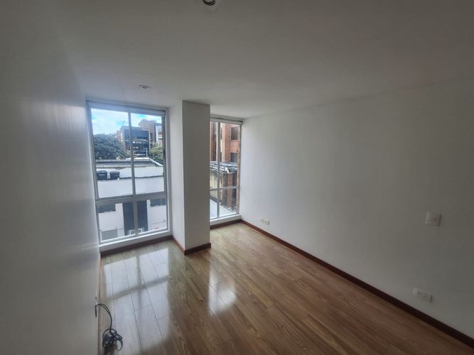 Apartaestudio en Arriendo en Santa Barbara, Bogotá - Miniatura 2
