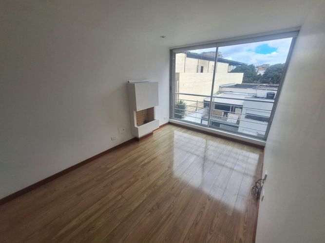 Apartaestudio en Arriendo en Santa Barbara, Bogotá - Miniatura 3