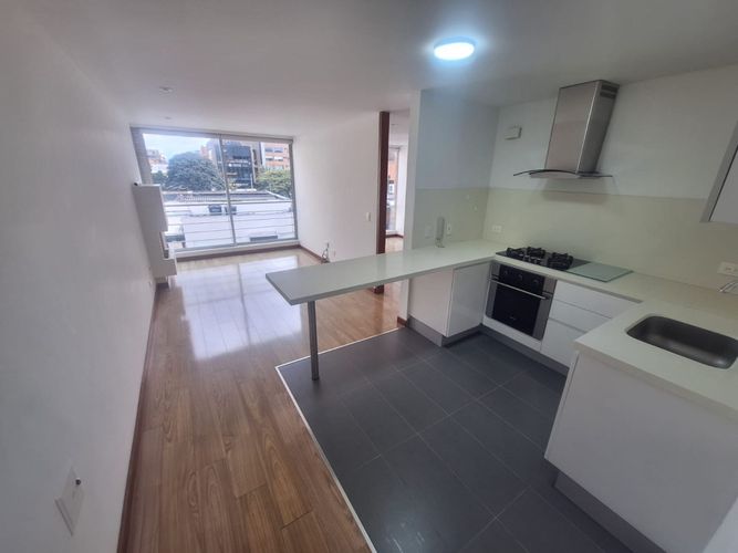 Apartaestudio en Arriendo en Santa Barbara, Bogotá - Miniatura 4