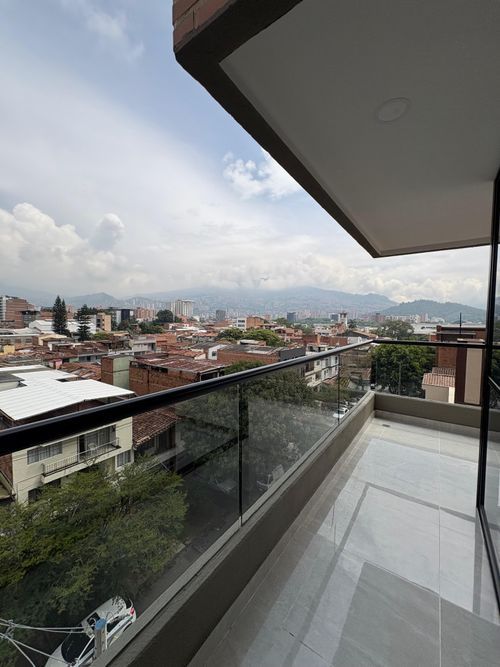 Apartamento en Arriendo en San joaquin, Medellín - Miniatura 4