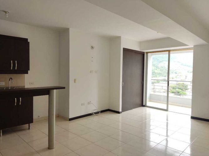 Apartaestudio en Arriendo en Bello - Miniatura 4