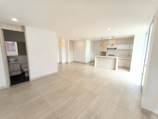 Apartamento en Arriendo en Las Lomitas, Sabaneta - Miniatura 5