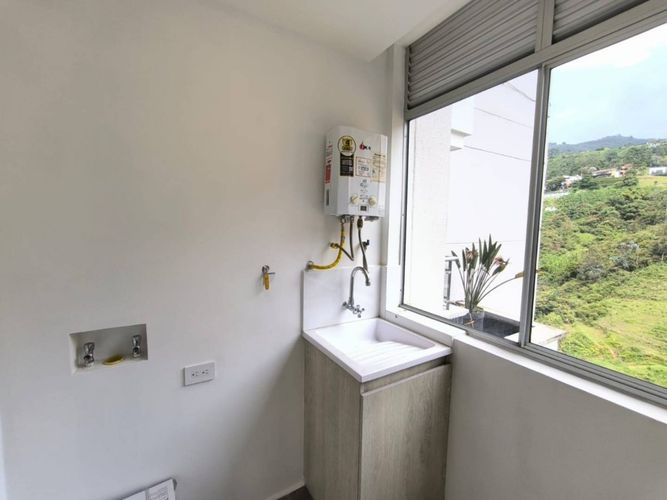 Apartamento en Arriendo en Las Lomitas, Sabaneta - Miniatura 16