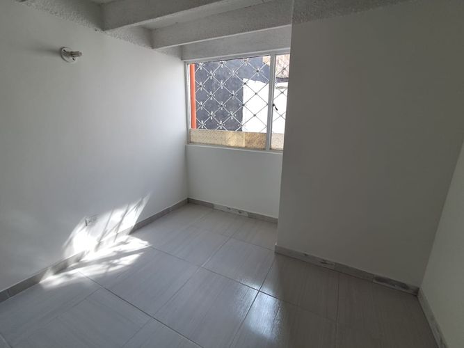 Casa en Arriendo en Alamos, Bogotá - Miniatura 2