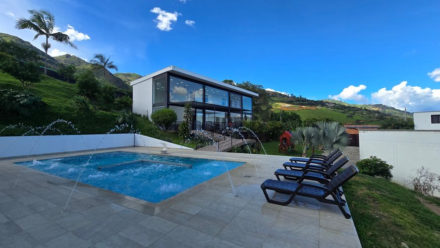 Finca en Arriendo en Copacabana - Imagen 1