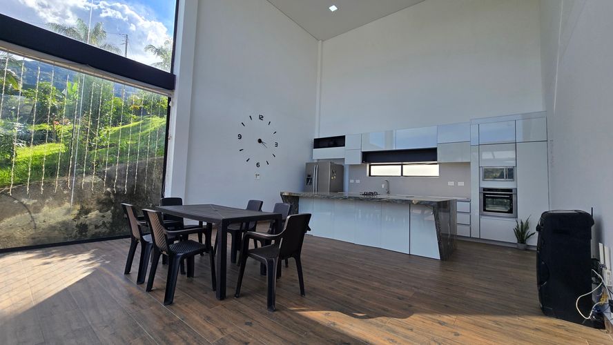 Finca en Arriendo en Copacabana - Miniatura 16