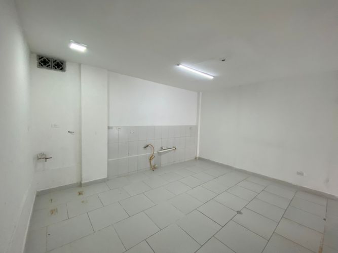 Local en Arriendo en Boston, Medellín - Miniatura 2