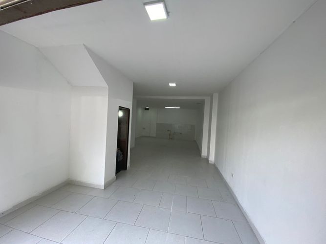 Local en Arriendo en Boston, Medellín - Miniatura 6