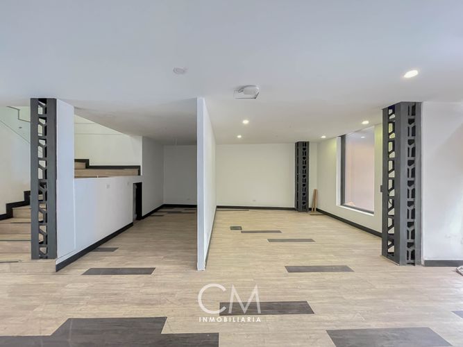 Local en Arriendo en Santa Barbara, Bogotá - Miniatura 3