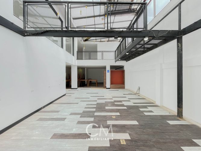 Local en Arriendo en Santa Barbara, Bogotá - Miniatura 15
