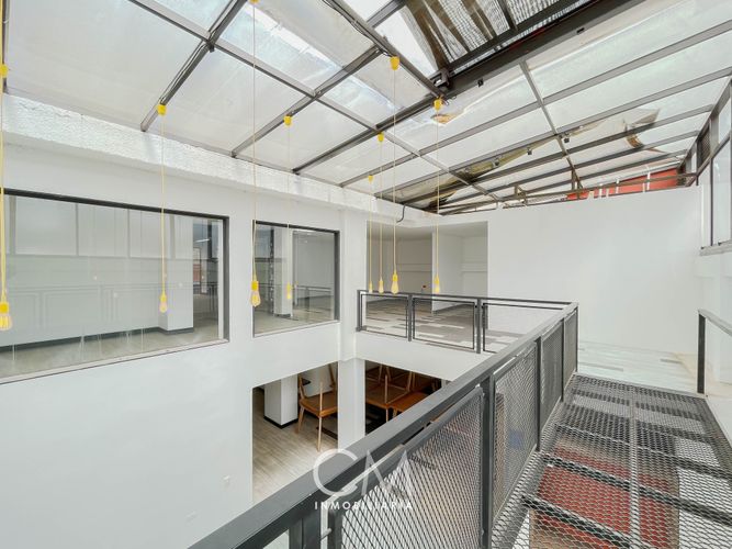 Local en Arriendo en Santa Barbara, Bogotá - Miniatura 19
