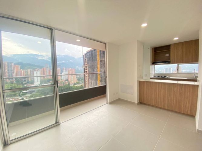 Apartamento en Arriendo en Loma de la Doctora, Sabaneta - Miniatura 2