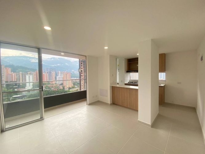 Apartamento en Arriendo en Loma de la Doctora, Sabaneta - Miniatura 4
