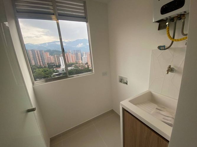 Apartamento en Arriendo en Loma de la Doctora, Sabaneta - Miniatura 16