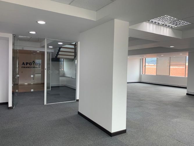 Oficina en Arriendo en Santa Barbara, Bogotá - Miniatura 11
