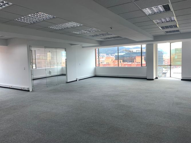 Oficina en Arriendo en Santa Barbara, Bogotá - Miniatura 15