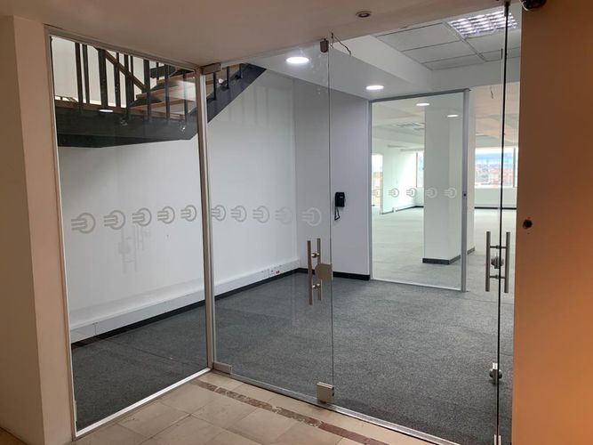 Oficina en Arriendo en Santa Barbara, Bogotá - Miniatura 16