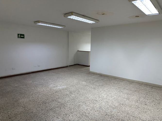 Local en Arriendo en Bretaña, Cali - Miniatura 19