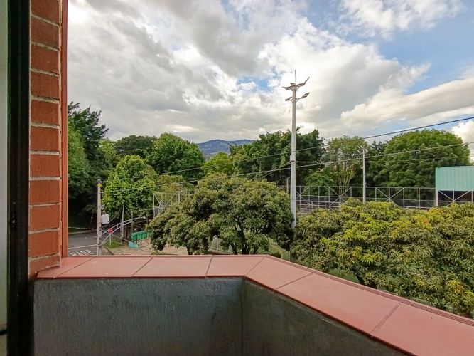 Apartaestudio en Arriendo en Santa Mónica, Medellín - Miniatura 2