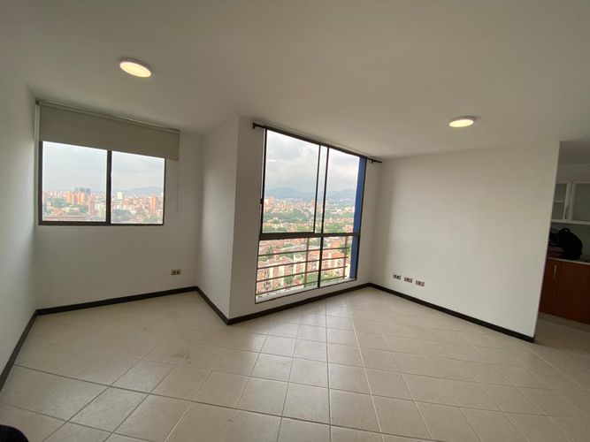 Apartamento en Arriendo en Calasanz, Medellín - Miniatura 3