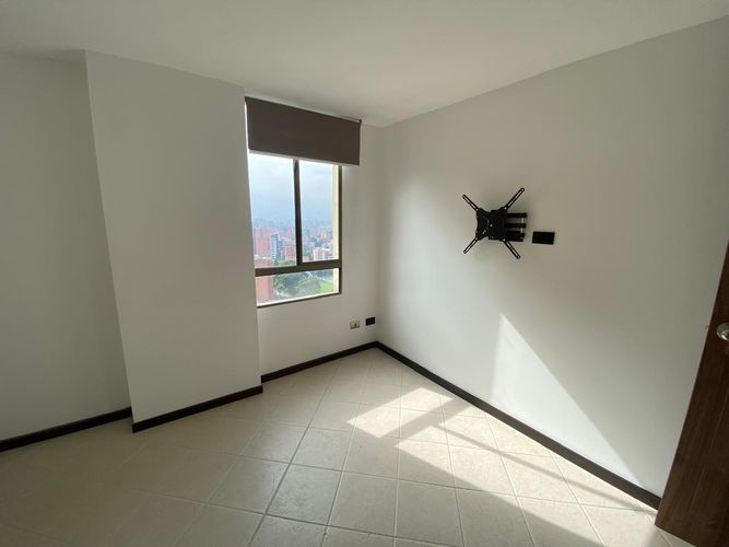 Apartamento en Arriendo en Calasanz, Medellín - Miniatura 4
