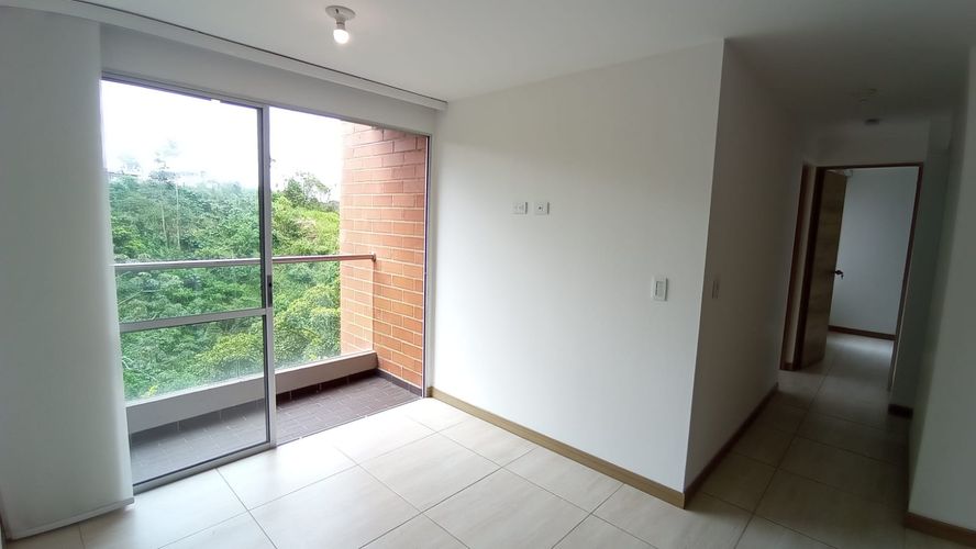 Apartamento en Arriendo en Pereira - Miniatura 2