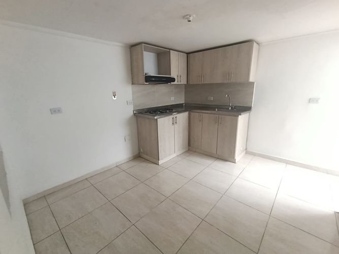 Casa en Arriendo en Belen Las Playas, Medellín - Imagen 1