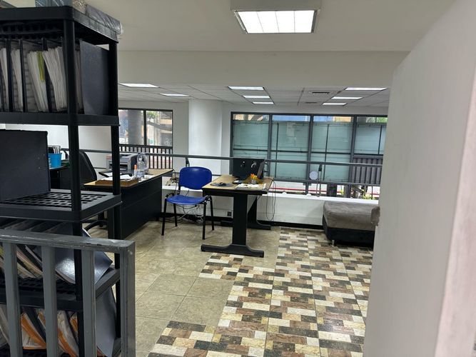 Local en Arriendo en Cali - Miniatura 4