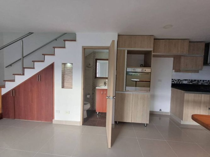 Apartamento en Arriendo en Loma de los bernal, Medellín - Miniatura 3
