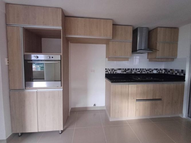 Apartamento en Arriendo en Loma de los bernal, Medellín - Miniatura 4