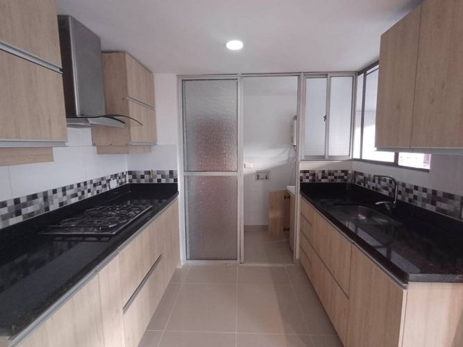 Apartamento en Arriendo en Loma de los bernal, Medellín - Miniatura 5