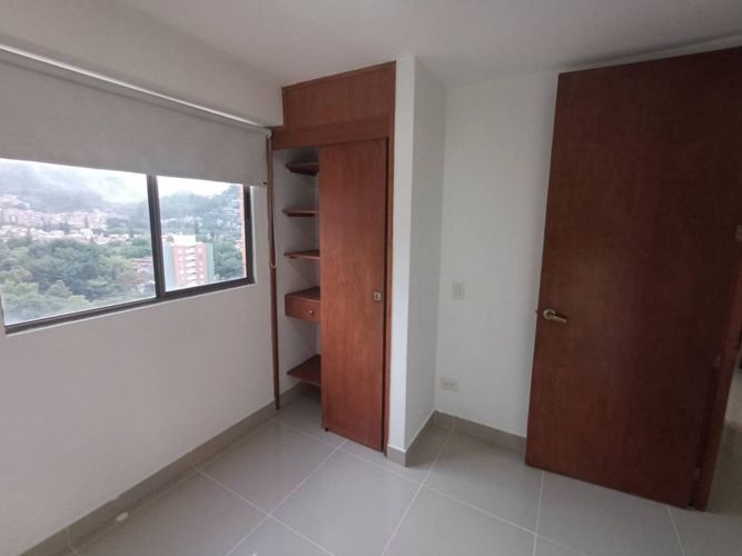 Apartamento en Arriendo en Loma de los bernal, Medellín - Miniatura 11