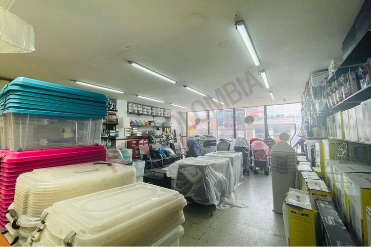 Edificio en Arriendo en Kennedy Central, Bogotá - Miniatura 3