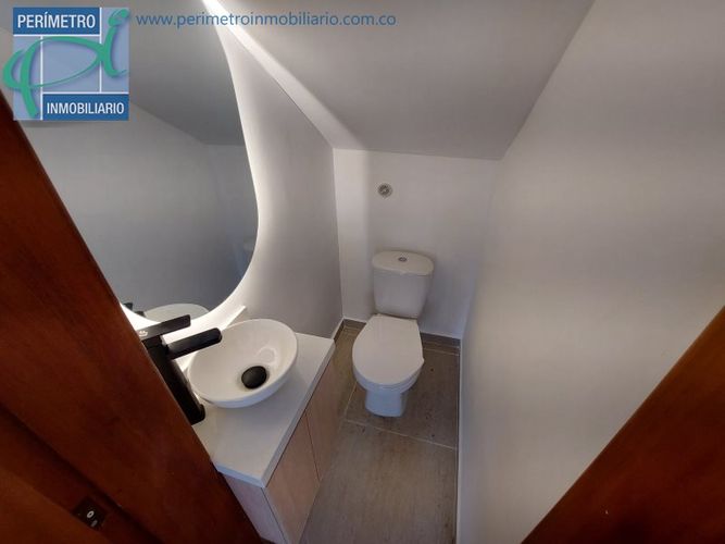 Casa en Arriendo en El Poblado, Medellín - Miniatura 3