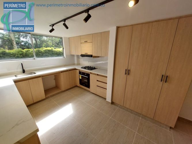 Casa en Arriendo en El Poblado, Medellín - Miniatura 5