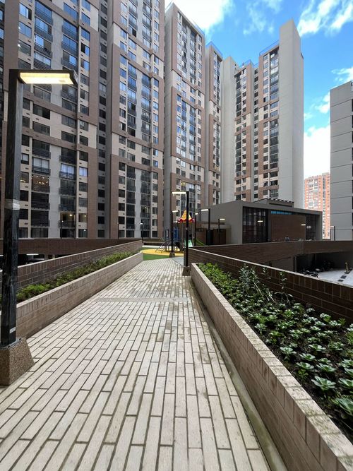 Apartamento en Arriendo en Montevideo, Bogotá - Imagen 1