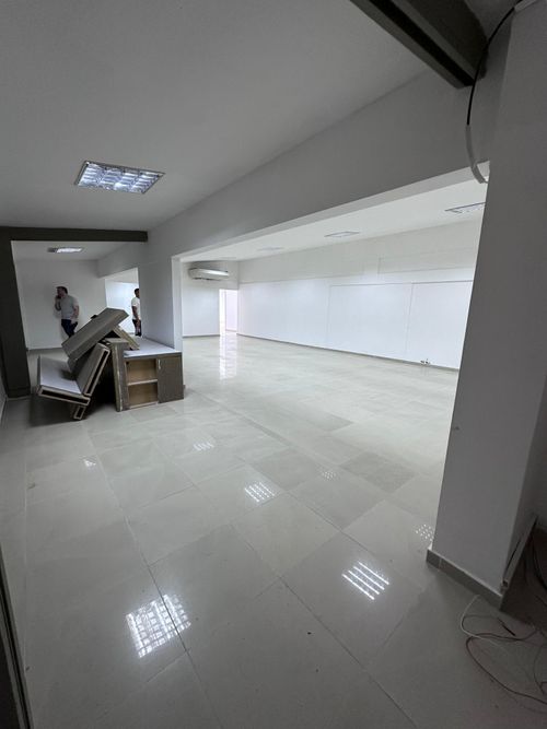 Oficina en Arriendo en Ciudad jardin, Cali - Miniatura 2