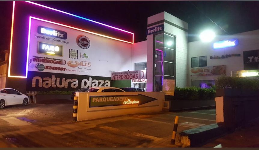 Oficina en Arriendo en Ciudad jardin, Cali - Miniatura 12