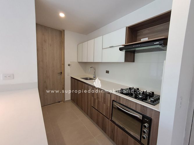 Apartaestudio en Arriendo en Los Balsos, Medellín - Miniatura 5
