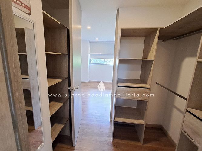 Apartaestudio en Arriendo en Los Balsos, Medellín - Miniatura 8