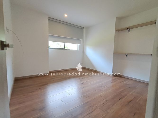 Apartaestudio en Arriendo en Los Balsos, Medellín - Miniatura 9