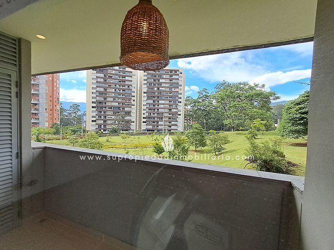 Apartaestudio en Arriendo en Los Balsos, Medellín - Miniatura 12