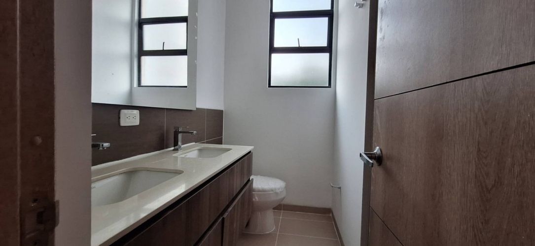 Apartamento en Arriendo en Castropol, Medellín - Miniatura 10