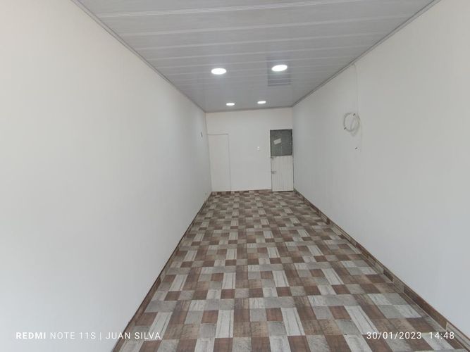 Local en Arriendo en Fontibon, Bogotá - Miniatura 2