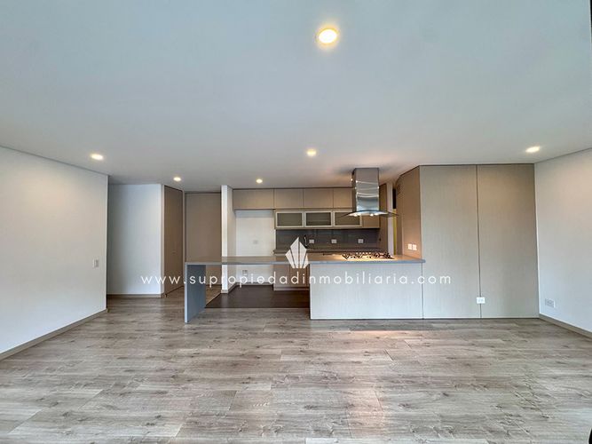 Apartamento en Arriendo en El Poblado, Medellín - Miniatura 4
