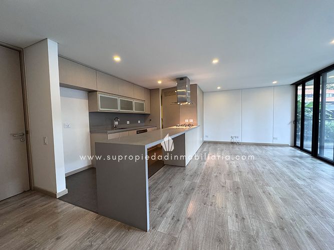 Apartamento en Arriendo en El Poblado, Medellín - Miniatura 5