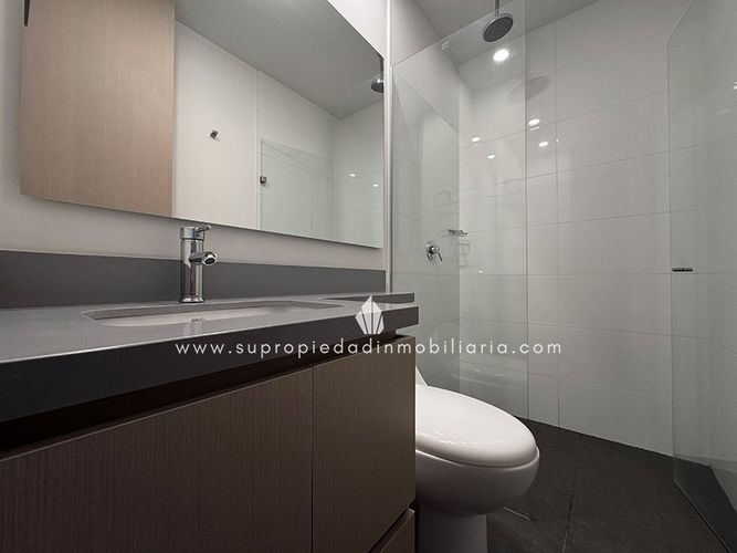 Apartamento en Arriendo en El Poblado, Medellín - Miniatura 9