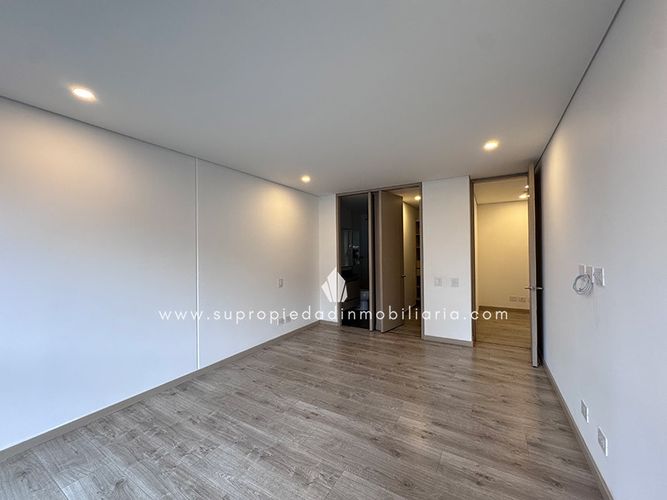 Apartamento en Arriendo en El Poblado, Medellín - Miniatura 12